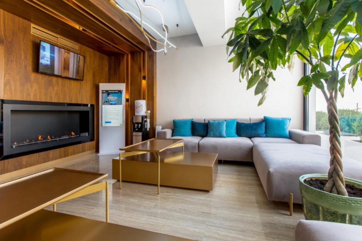 АК Лучезарный