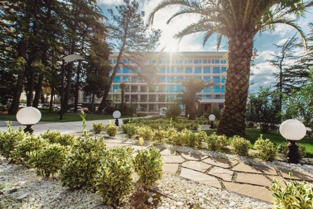 АК Лучезарный